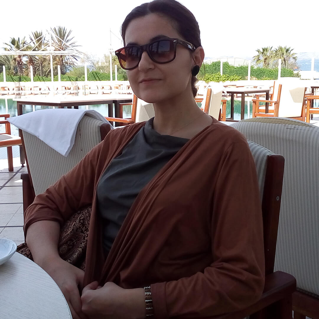 Cemre Ele