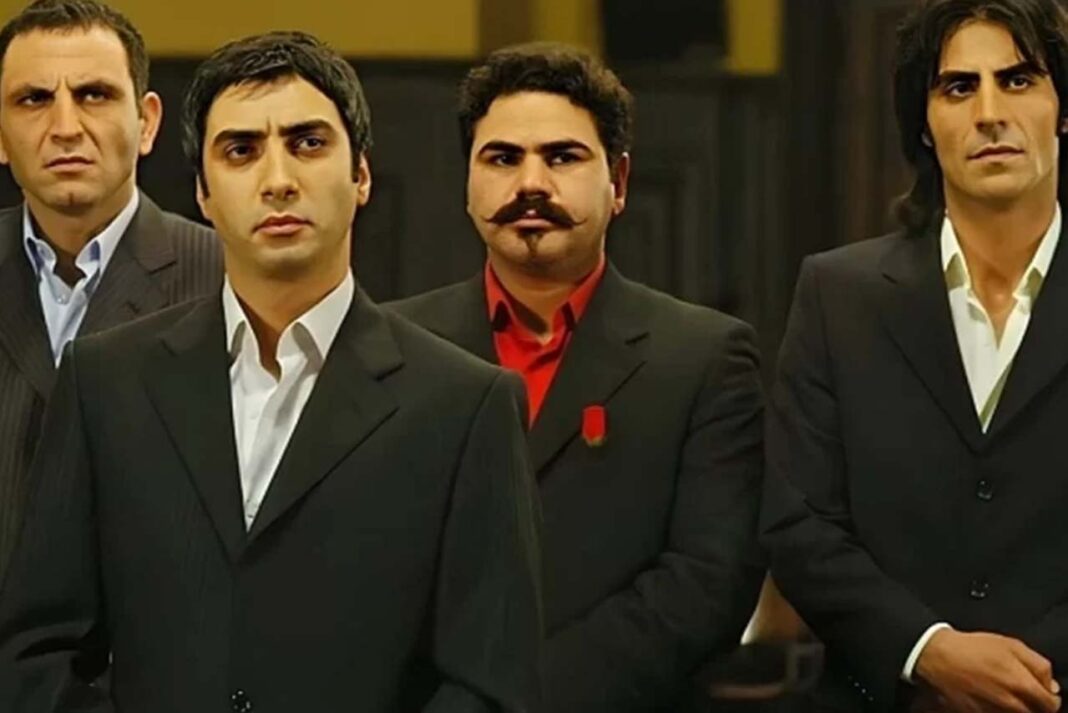 Dizilerle Büyüyen Erkeklik: Kurtlar Vadisi Örneği