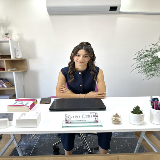 cansu gül öztrük