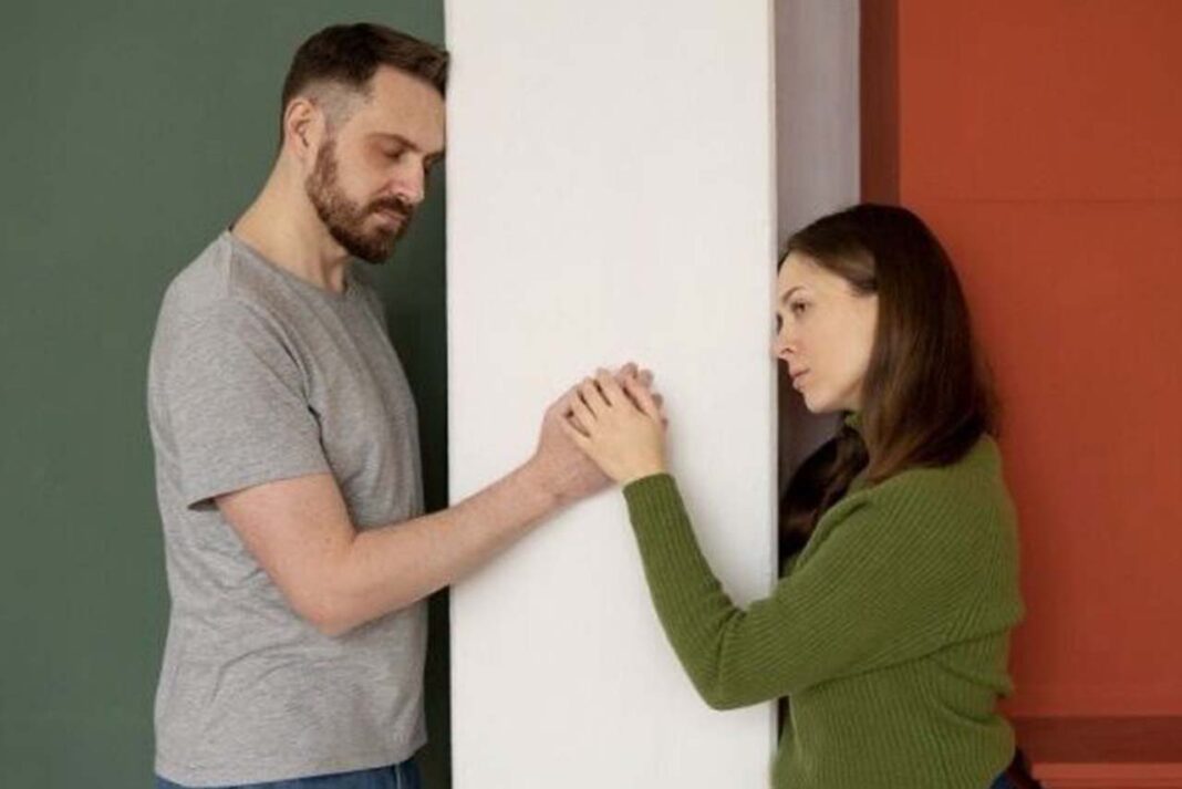 İlişkide İnkâr ve Sorumluluk Almaktan Kaçınma: Neden Bazı Partnerler Yanlışlarını Kabul Etmez?