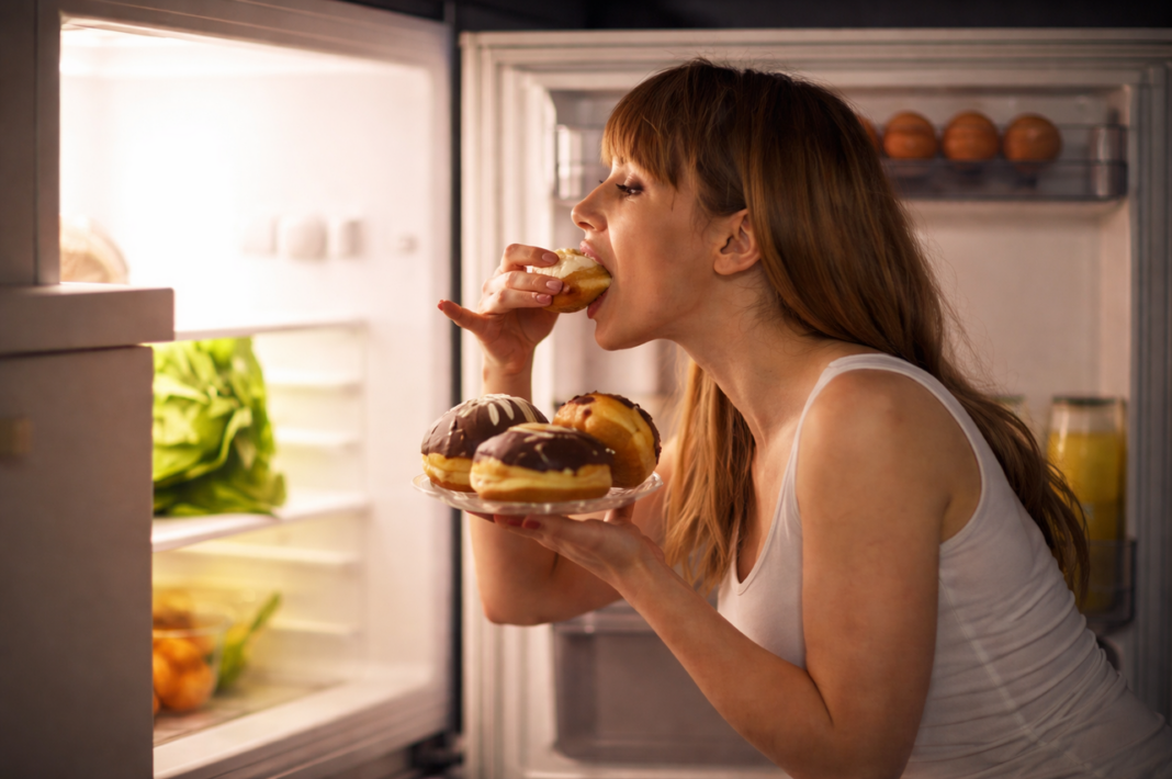 Aç Değilim, ama Yiyorum: Duygusal Yeme Hakkında Bilmediklerimiz