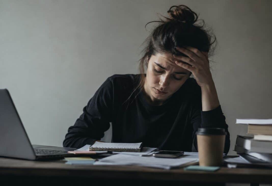 ADHD mi, Yoksa Yorulmuş Bir Beyin mi?