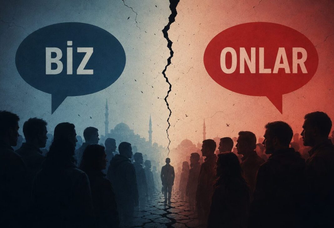 Toplumsal Kutuplaşanın Psikolojisi konulu Psychology Times psikoloji yazısı için profesyonel görsel.