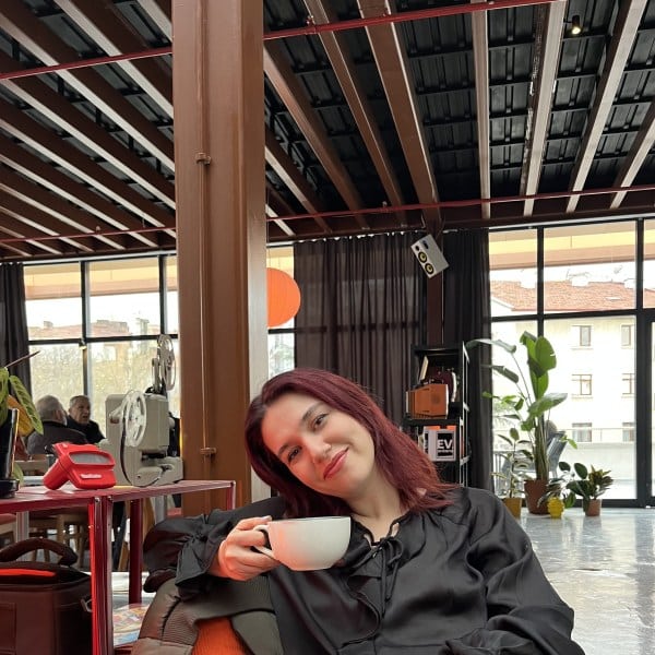 Begüm Akay