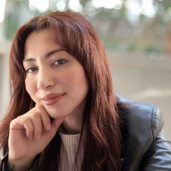 Özge Yeşilova