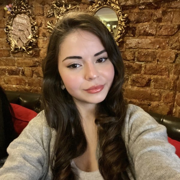 Melike Emine Kılavuz