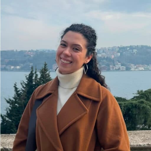 Ebru Ekşi