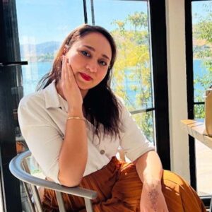 Büşra Demirel