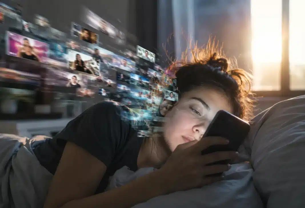 Popcorn Brain ve Dijital Çağda Sıçrayan Zihinlerin Dikkatsizlik İllüzyonu