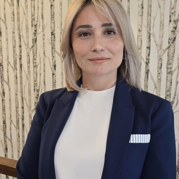 Özge Aksüt