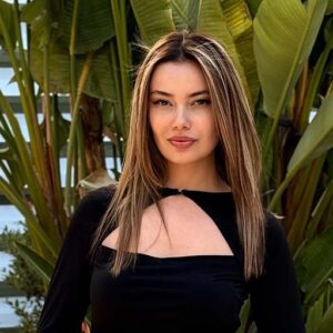 Nur Ela Aşar